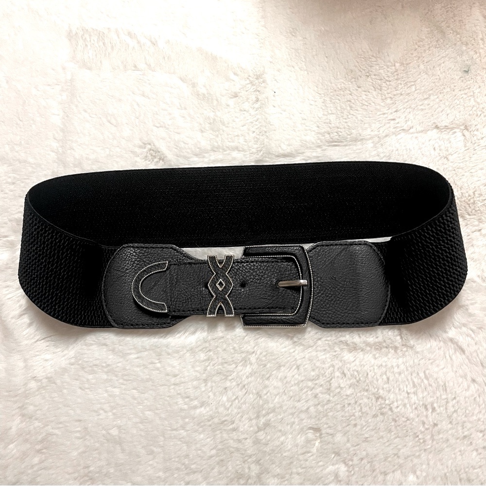 Adrienne Vittadini Studio black wide stretch belt leather tabs & gold det, S/M